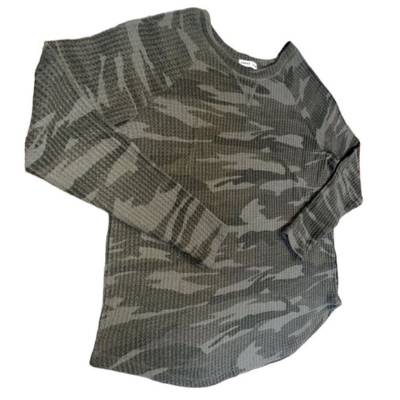 Sweet Romeo Cozy Thermal Pullover Top In Green Camo - Picture 3 of 7